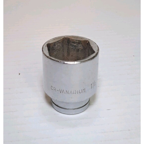 CR-V Vanadium 6 Point 1-1/8 Socket 1/2 inch Drive Chrome Steel Automotive Tool - Picture 1 of 6